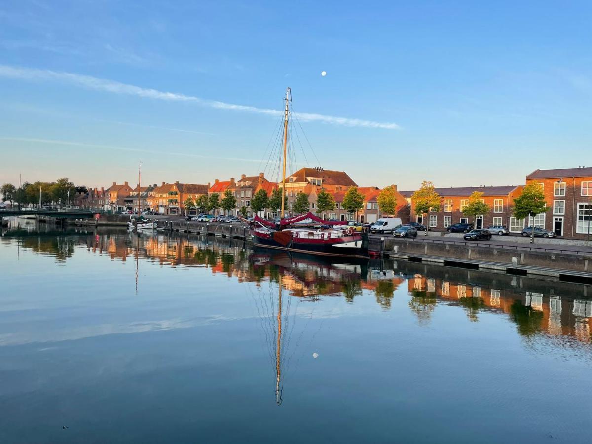 Boutique Hotel De Oude Veste Hellevoetsluis Luaran gambar